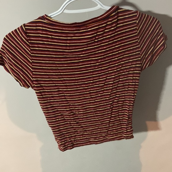 Striped garage crop top - Picture 2 of 2